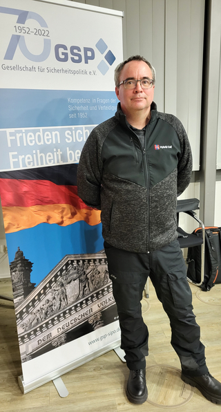 Oberst i.G. Sönke Marahrens bei der GSP-Veranstaltung zum Thema: "Auf dem Weg zur neuen Weltordnung: Hybride Kriegsführung und die Zukunft des Krieges"