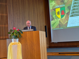 Eröffnung des Vortragsabend durch Gerhard Ziegelbauer 