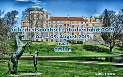 Schloss Celle mit Reiterstatue. Ankündigung: Sicherheitspolitische Studienfahrt nach Celle, 04.-09. August 2019.